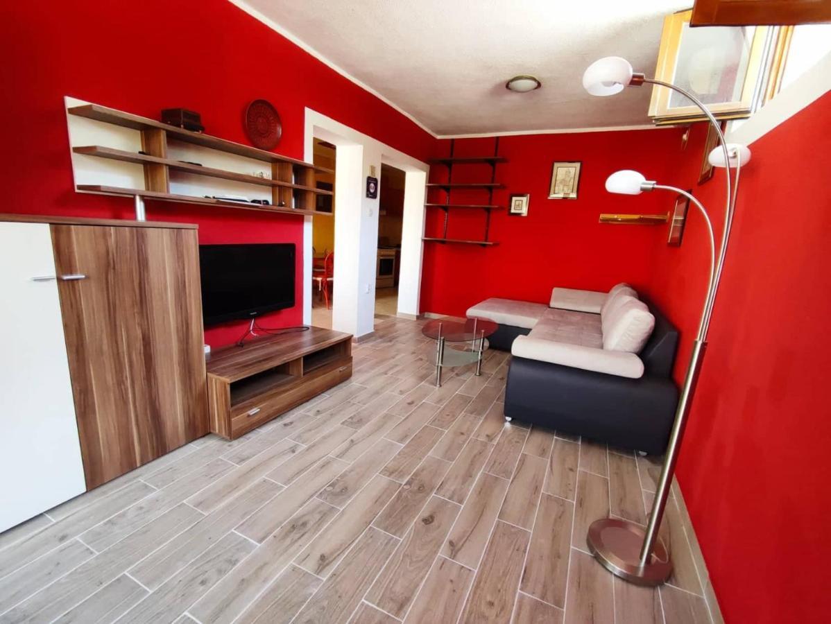 באסקה Apartment Batomalj מראה חיצוני תמונה